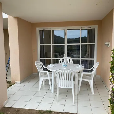 3 Pieces Avec Terrasse Et Piscine A Saint-raphael - Fr-1-504-683 Saint-Raphael (Var)